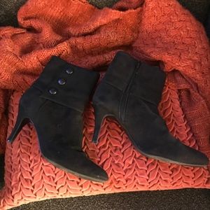 Giorgio Rioni BLACK SUEDE ZIP UP ANKLE BOOTS SZ 8